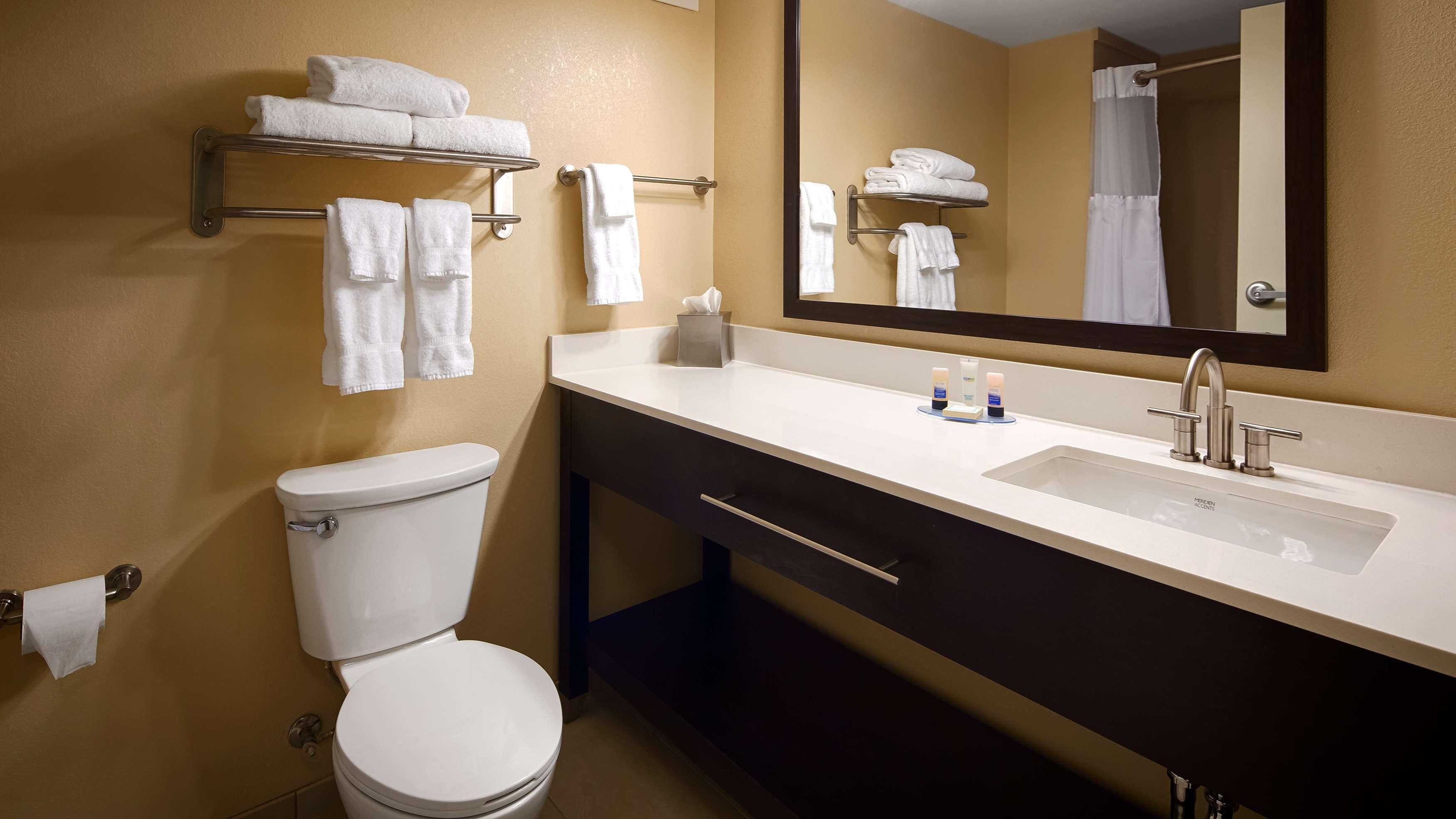 Best Western Plus Thornburg Inn&Suites Extérieur photo