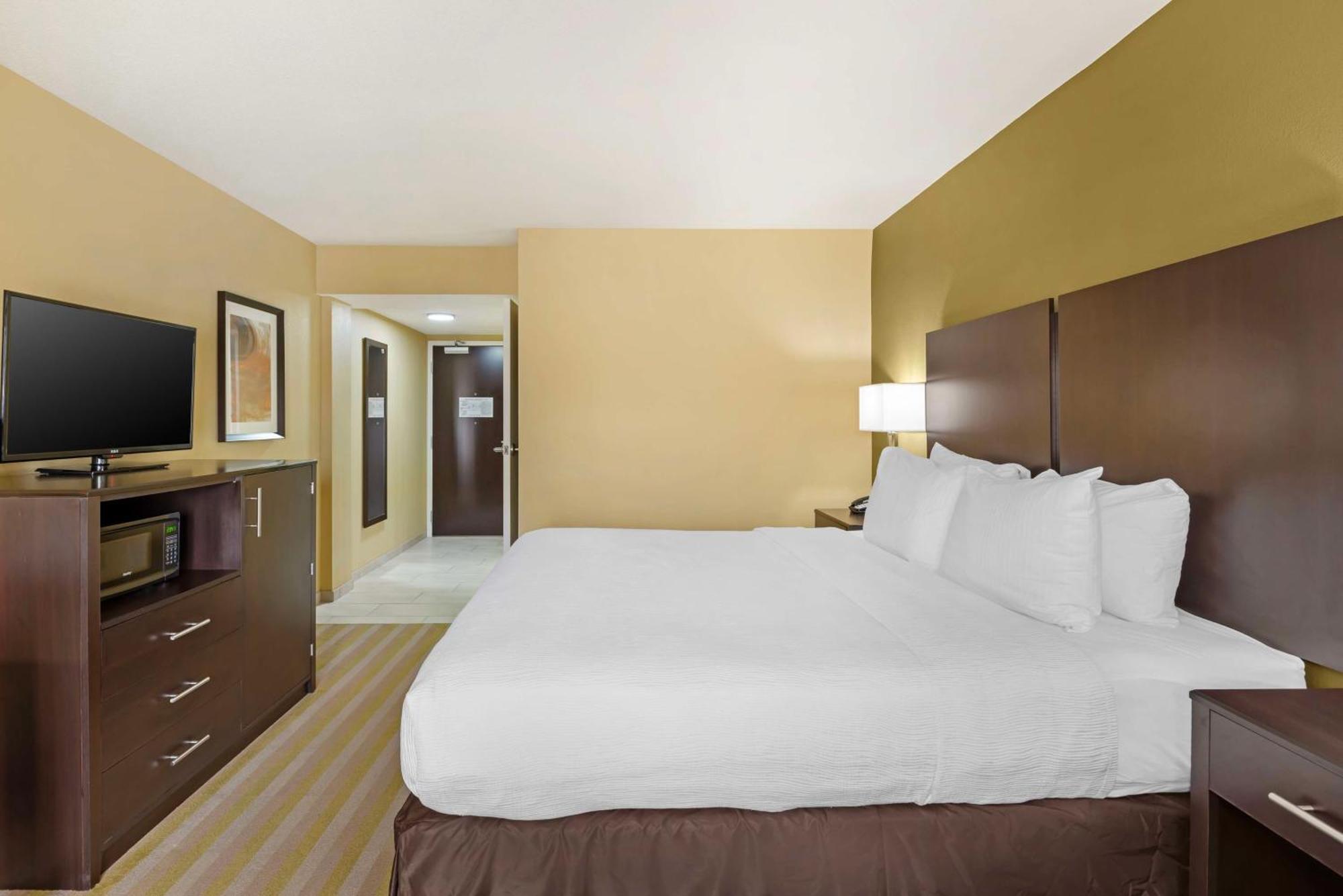 Best Western Plus Thornburg Inn&Suites Extérieur photo