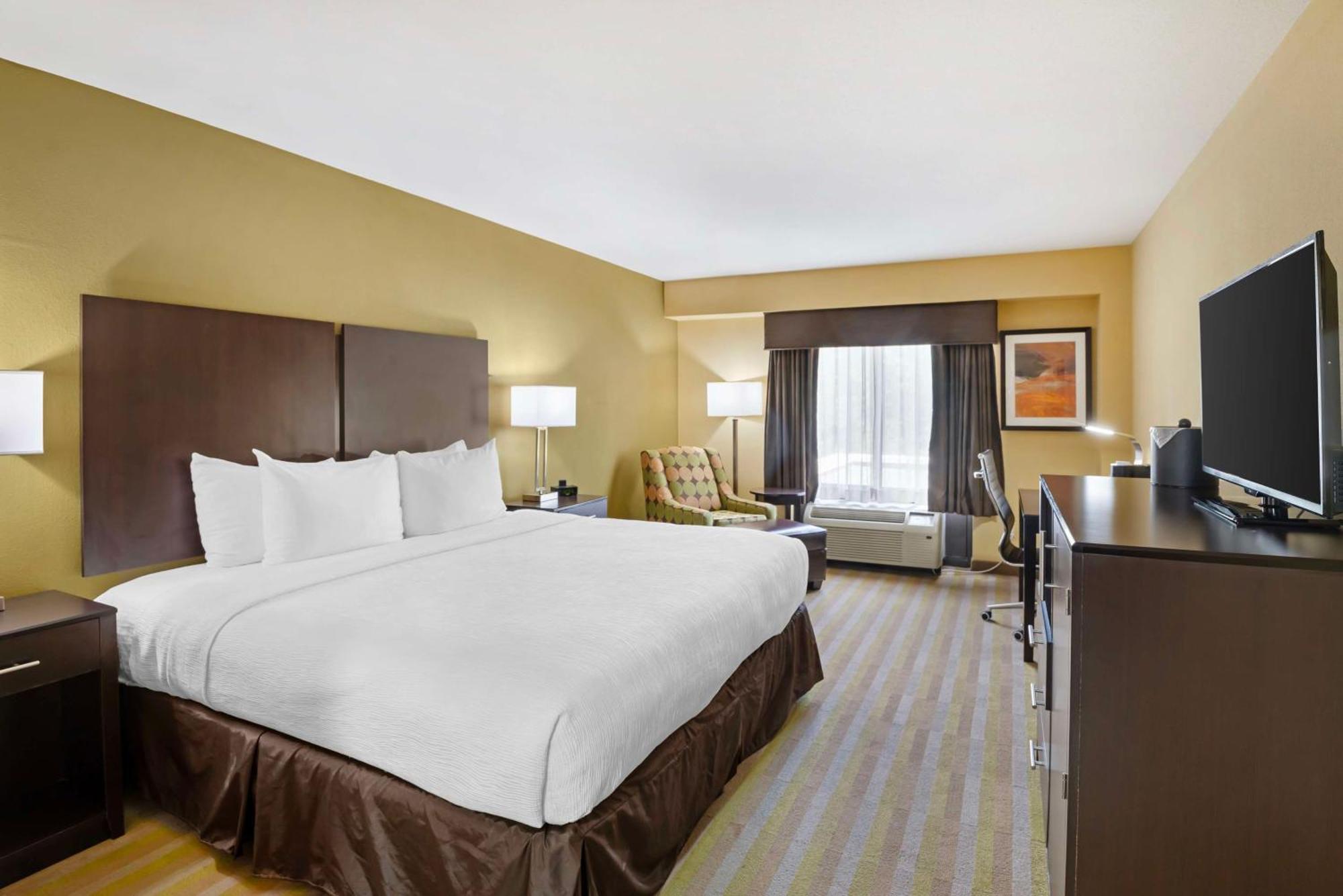 Best Western Plus Thornburg Inn&Suites Extérieur photo