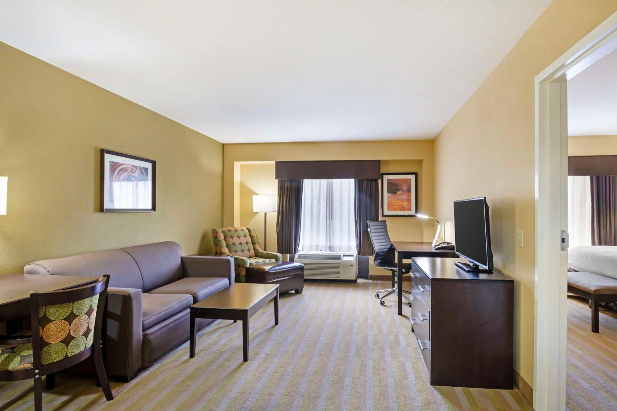 Best Western Plus Thornburg Inn&Suites Extérieur photo