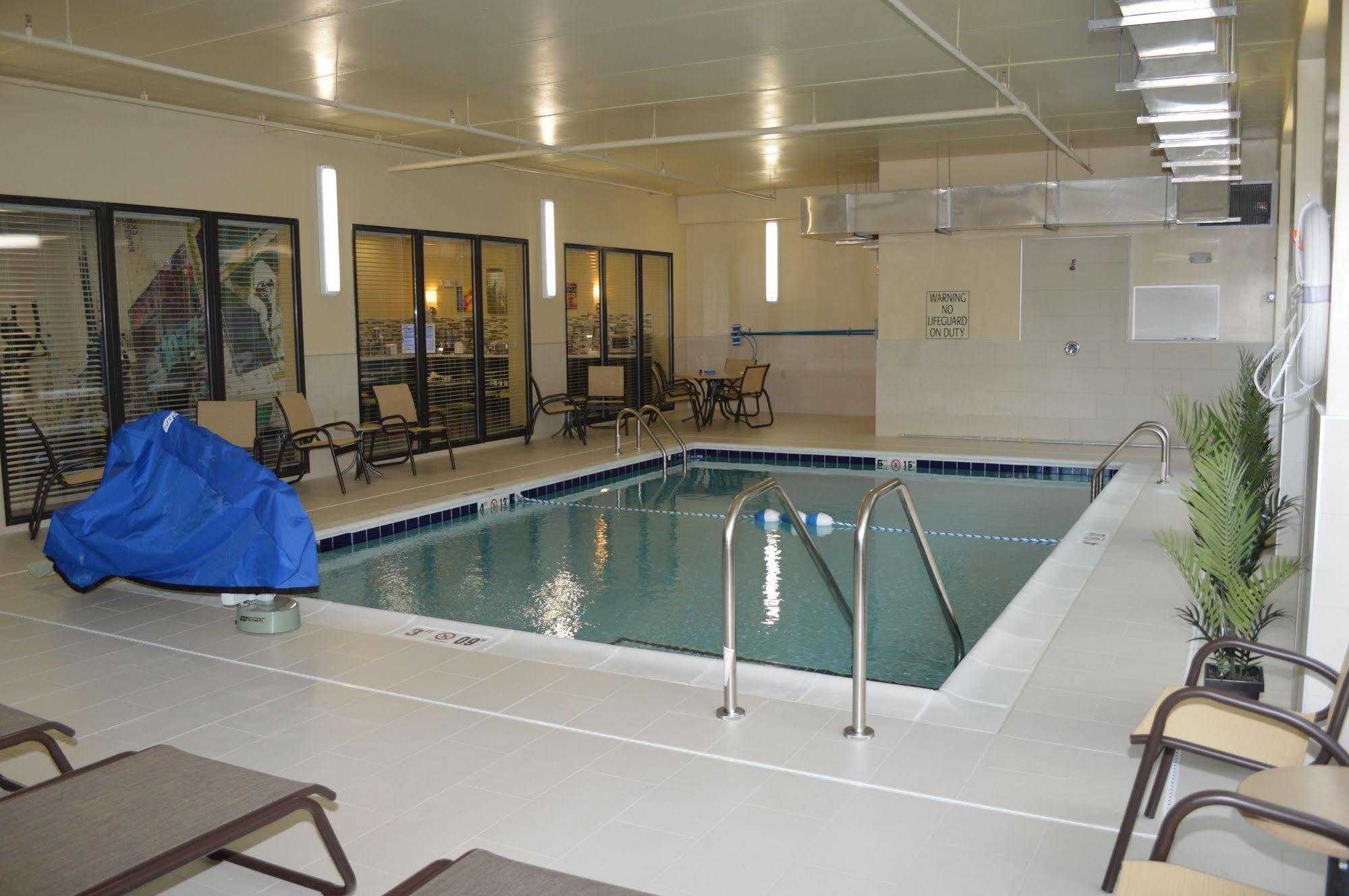 Best Western Plus Thornburg Inn&Suites Extérieur photo